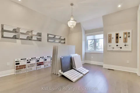 162 Cummer Avenue, Toronto, ON M2M 0B7