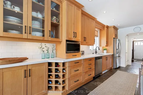 148 Brooke Avenue, Toronto, ON M5M 2K5