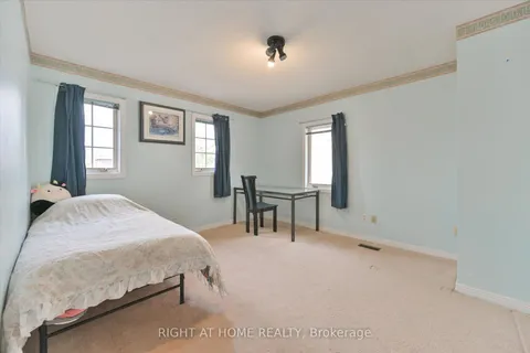 397 Patricia Avenue, Toronto, ON M2R 2N1