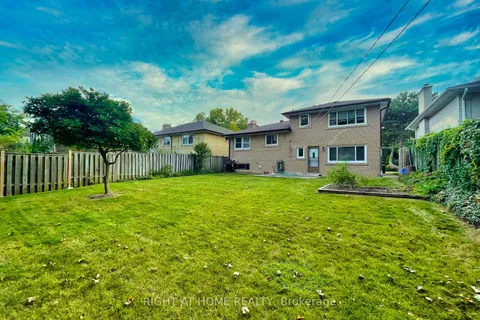 79 Heathview Avenue, Toronto, ON M2K 2C3