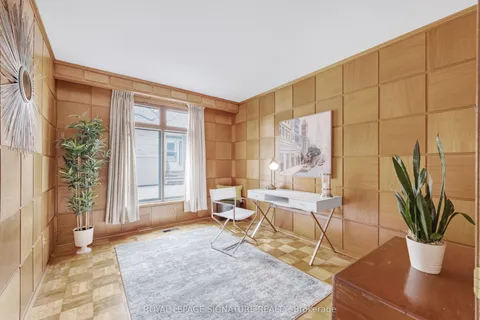 12 Feldbar Court, Toronto, ON M2N 4P8
