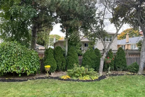 41 Evanston Drive, Toronto, ON M3H 5P2