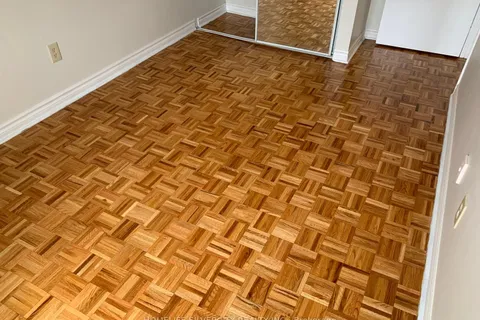 54 Carnival Court, Toronto, ON M2R 3T8