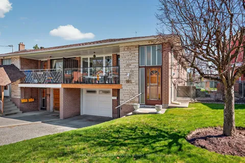 101 Greenbush Road, Toronto, ON M2M 1P5