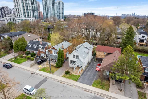 37 Johnston Avenue, Toronto, ON M2N 1G9