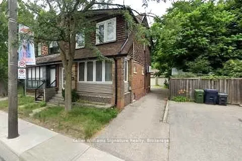 369 Mount Pleasant Road, Toronto, ON M4T 2C9