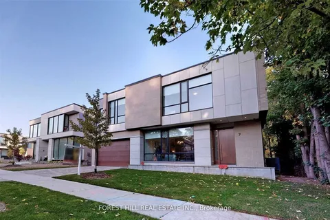 7 Fairmeadow Avenue, Toronto, ON M2P 0A5