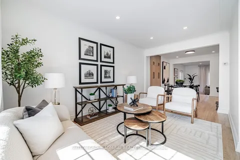 248 Sandringham Drive, Toronto, ON M3H 1G3