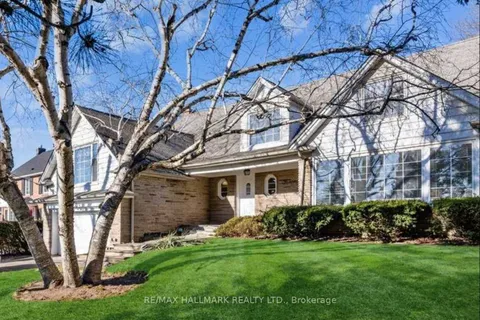 20 Owen Boulevard, Toronto, ON M2P 1E9