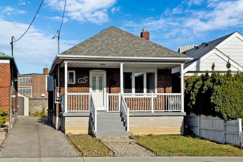 739 Vaughan Road, Toronto, ON M6E 2Z2