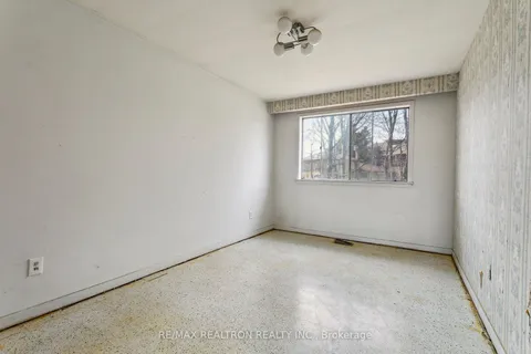 330 Homewood Avenue, Toronto, ON M2R 2N8