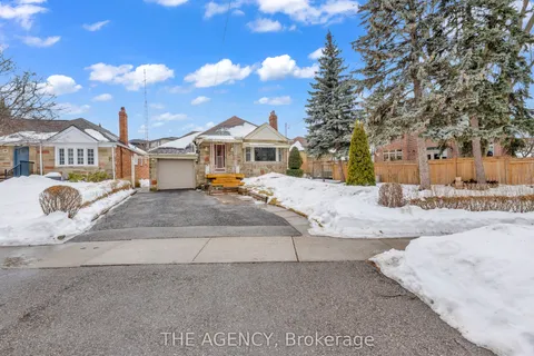 229 Ridley Boulevard, Toronto, ON M5M 3M5