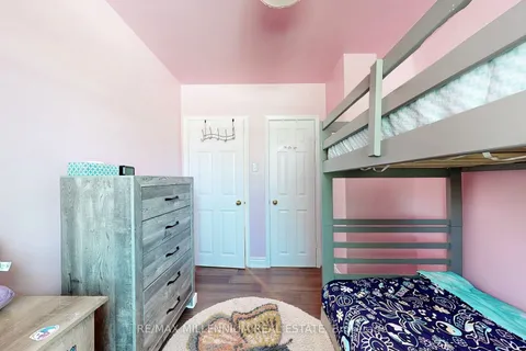 341 Moore Park Avenue, Toronto, ON M2R 2R5