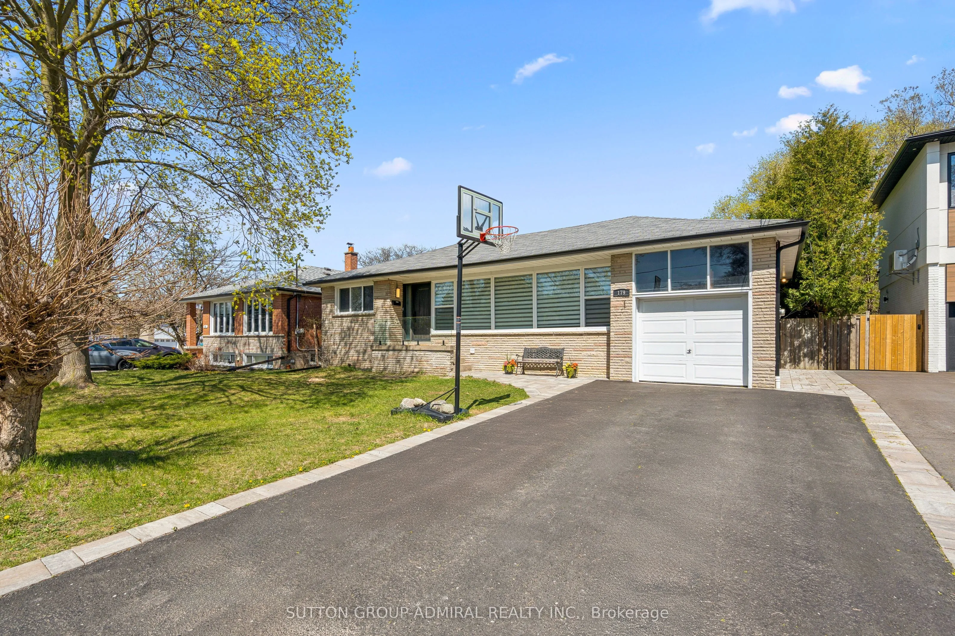 179 Elder Street, Toronto, ON M3H 5H3