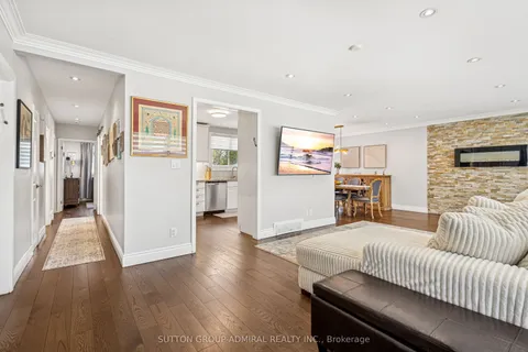 179 Elder Street, Toronto, ON M3H 5H3
