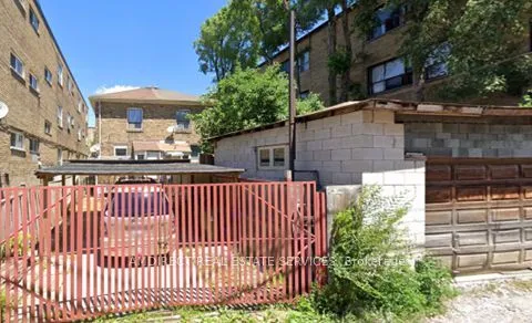 646 Vaughan Rd Road, Toronto, ON M6E 2Y3