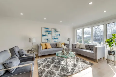 22 Mcnicoll Avenue, Toronto, ON M2H 2A8
