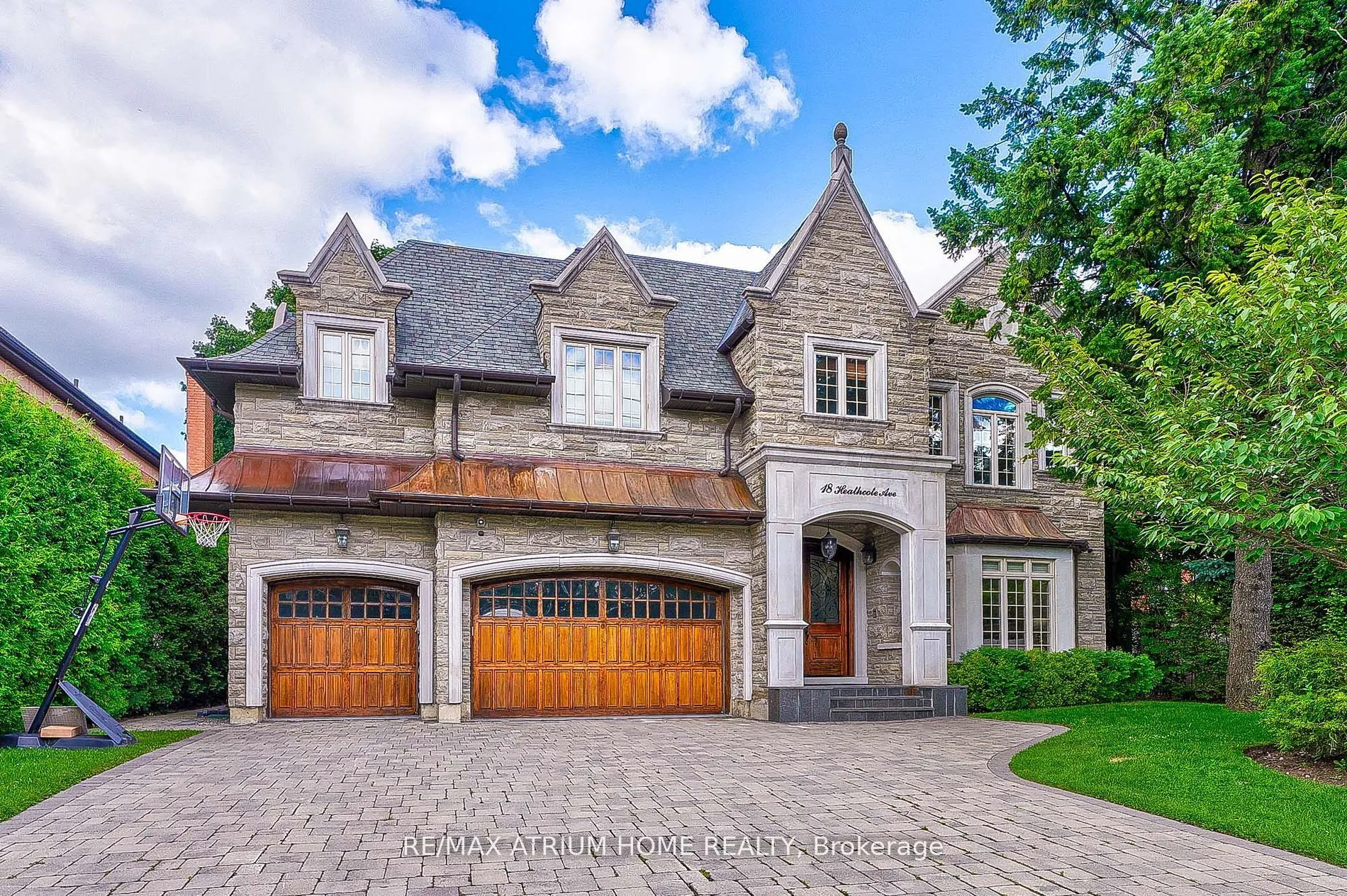 18 Heathcote Avenue, ON M2L 1Y7