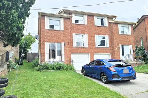 20 Henry Welsh Drive, Toronto, ON M2R 3P4