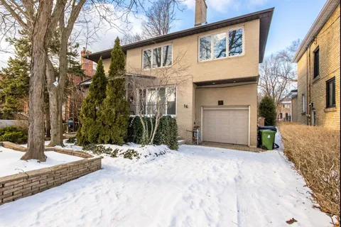 14 Northmount Avenue, Toronto, ON M3H 1N4