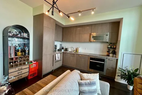 170 Avenue Road, Toronto, ON M5R 0A4