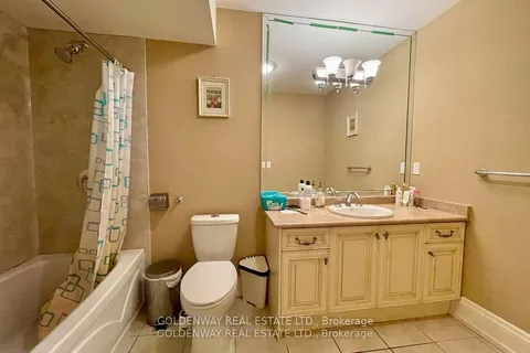 5 Geranium Court, Toronto, ON M2M 0A2