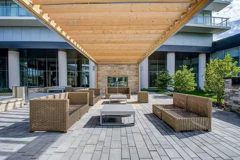 117 Mcmahon Drive, Toronto, ON M2K 0E4