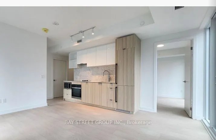 252 Church Street, Toronto, ON M5B 0E6