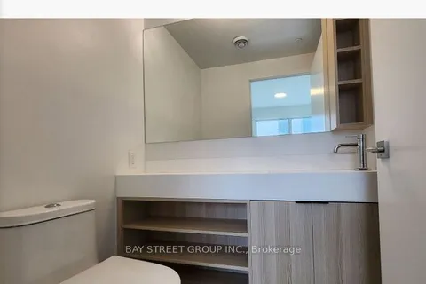 252 Church Street, Toronto, ON M5B 0E6