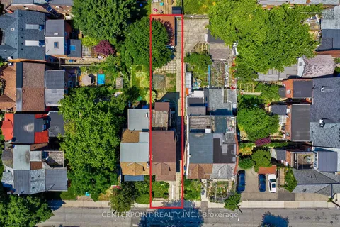 8 Hepbourne Street, Toronto, ON M6H 1J8