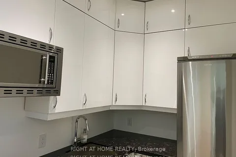 263 Wellington Street, Toronto, ON M5V 3E6