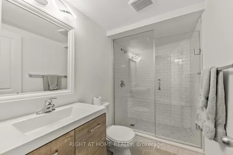 164 Jenny Wren Way, Toronto, ON M2H 2Z2