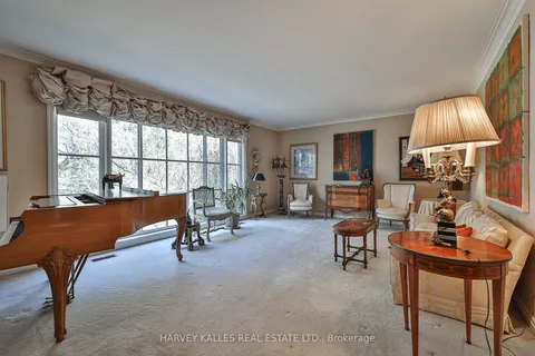 38 Fifeshire Road, Toronto, ON M2L 2G6