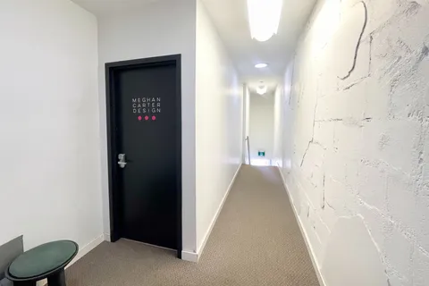 689 St Clair Avenue, Toronto, ON M6C 1B2