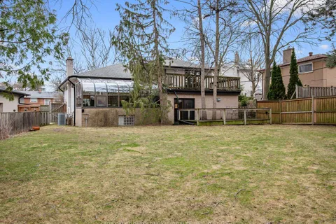 288 Newton Drive, Toronto, ON M2M 2P8