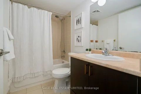 35 Saranac Boulevard, Toronto, ON M6A 2G4