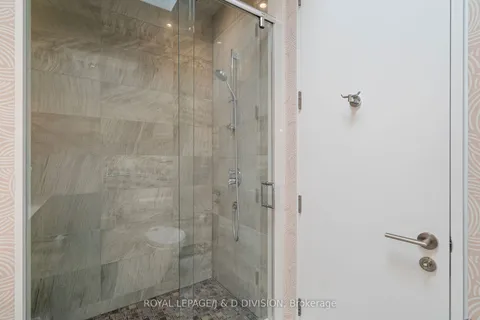 64 Bannockburn Avenue, Toronto, ON M5M 2N1