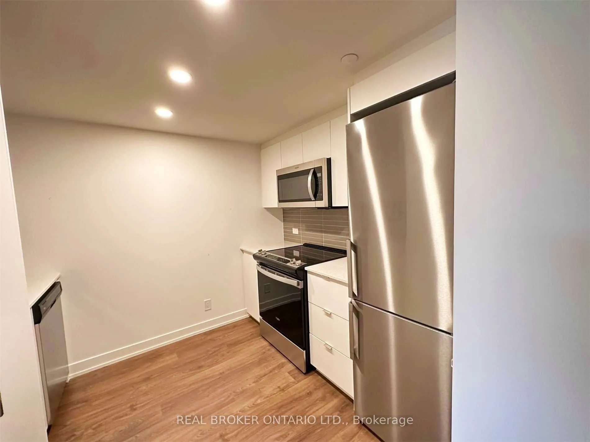 30 Tretti Way, Toronto, ON M3H 0E3