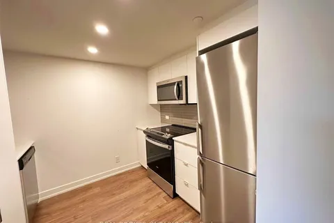30 Tretti Way, Toronto, ON M3H 0E3