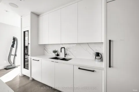 355 Bedford Park Avenue, Toronto, ON M5M 0B2