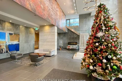 15 Iceboat Terrace, Toronto, ON M5V 4A5