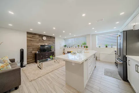 219 Wilson Avenue, ON M5M 3B2
