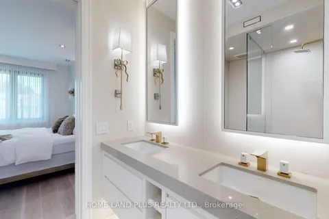 127 Ridley Boulevard, Toronto, ON M5M 3L8