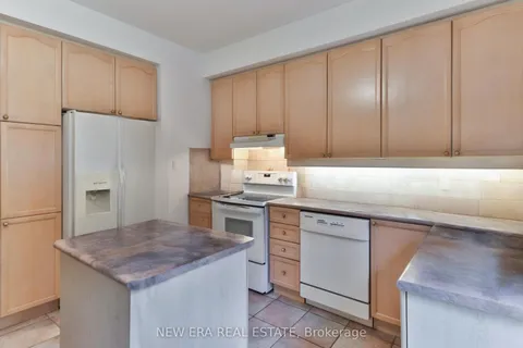 238 George Street, Toronto, ON M5A 2N1