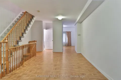 238 George Street, Toronto, ON M5A 2N1