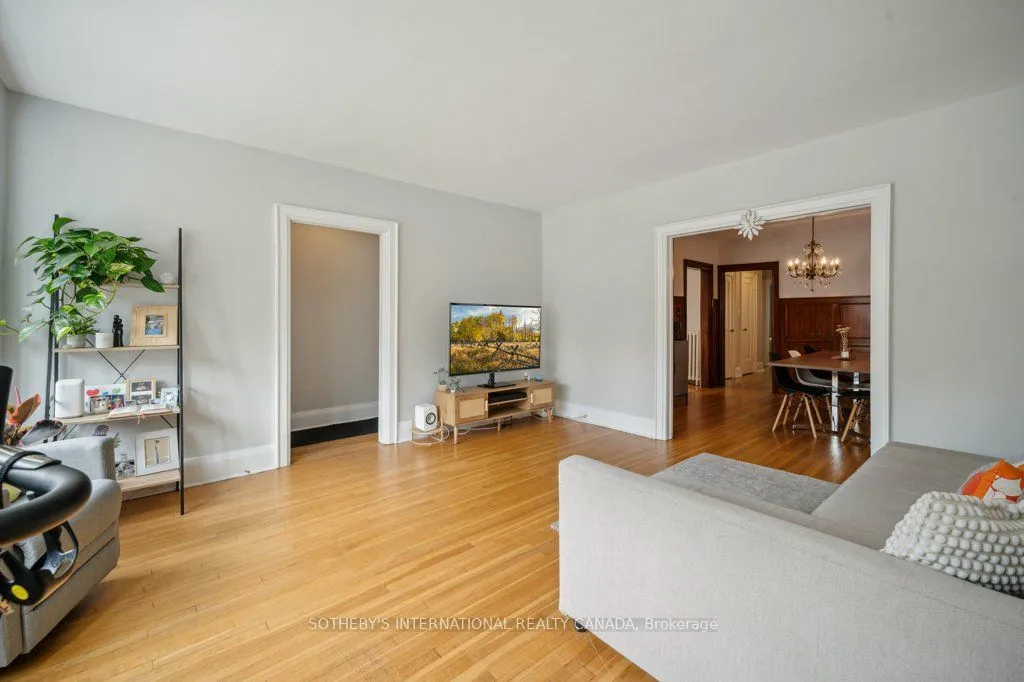 14 Kilbarry Road, Toronto, ON M5P 1K5