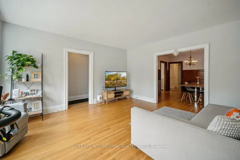14 Kilbarry Road, Toronto, ON M5P 1K5