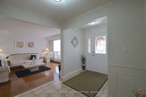 54 Avonwick Gate, Toronto, ON M3A 2M6