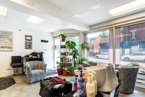 1038 St Clair Avenue, Toronto, ON M6E 1A5