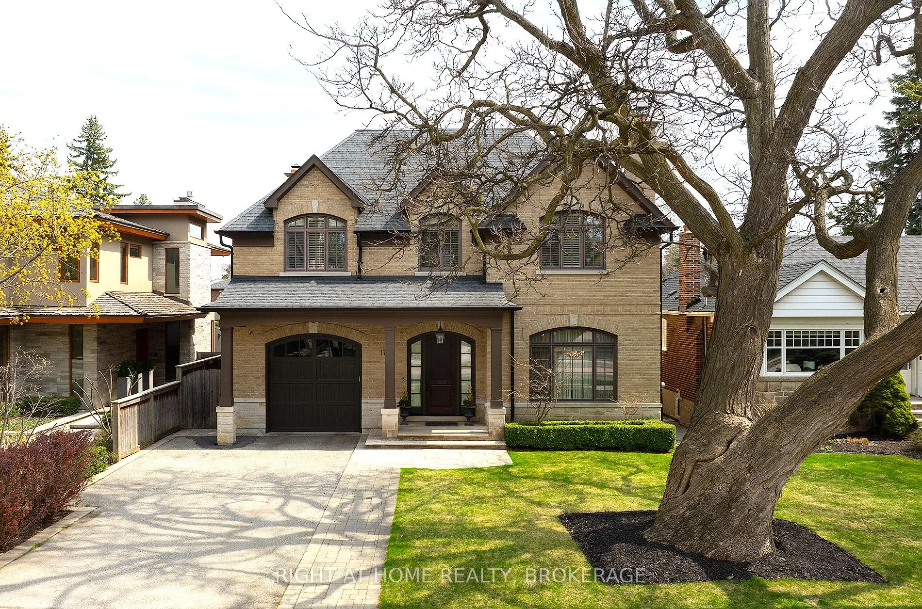 179 Yonge Boulevard, ON M5M 3H5